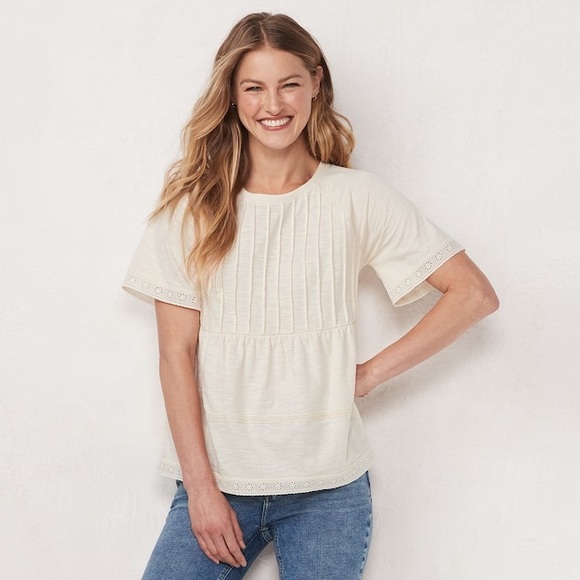 LC Lauren Conrad Tops - NWT LC Lauren Conrad Pintuck Lace Hem Tee Small